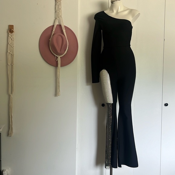 NWT Blondie Boutique Black One Shoulder Jumpsuit with Sheer Rhinestone Panel XS - Picture 3 of 5
